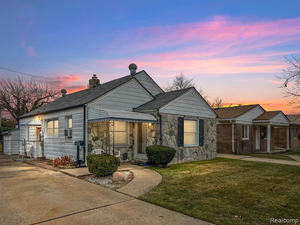 Saint Clair Shores, MI 48080,21600 BROADWAY Street