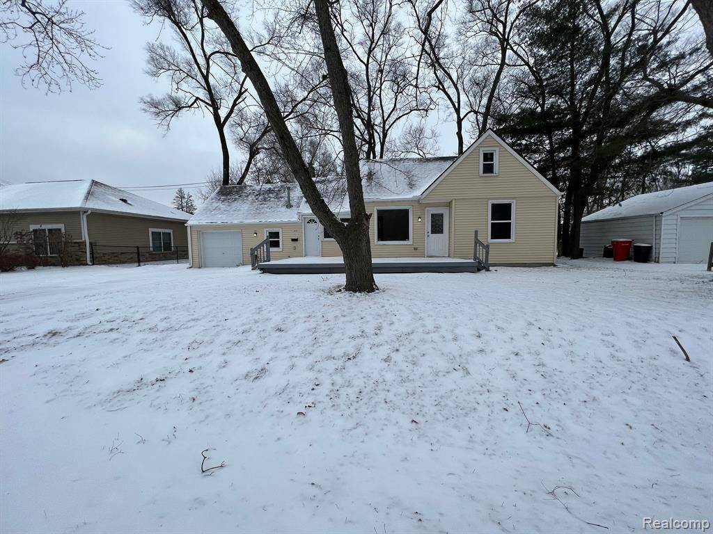 Southfield, MI 48075,20201 WESTOVER Avenue