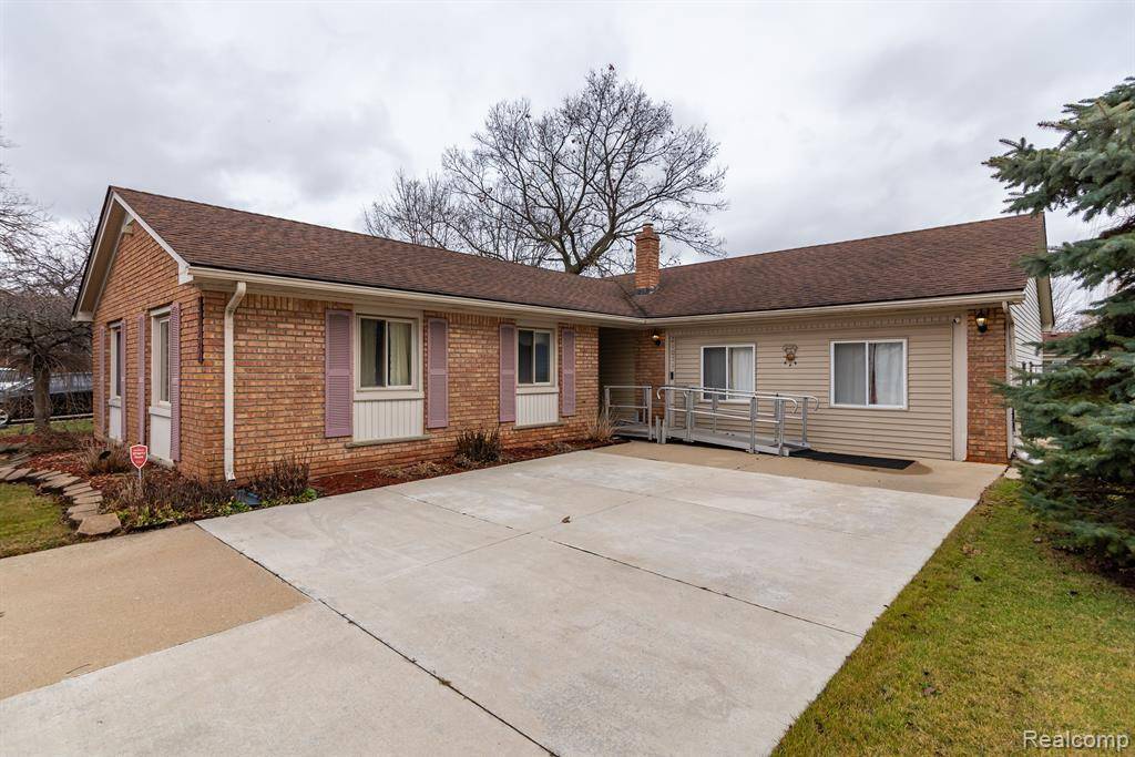 Woodhaven, MI 48183,21071 TIFFANY Drive