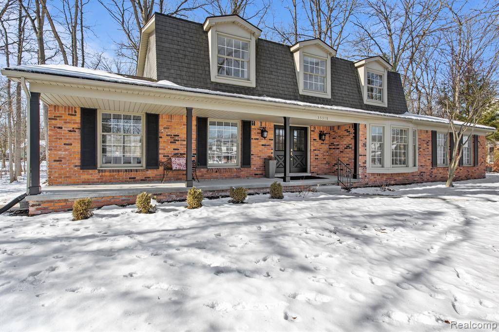 Livonia, MI 48152,35318 LANCASHIRE Court