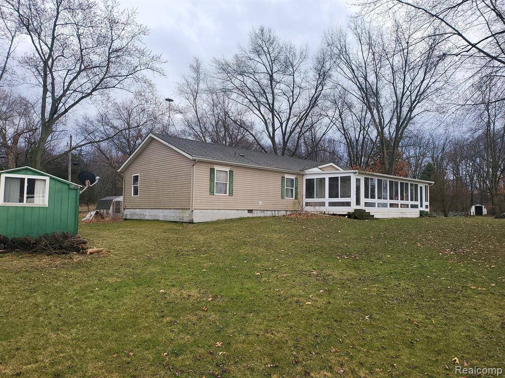 Lyons, MI 48851,8283 SUNSET Drive