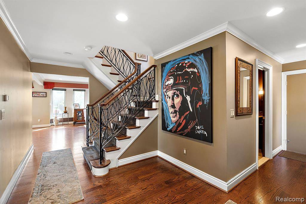 Farmington Hills, MI 48335,25345 BRIDLEPATH Lane