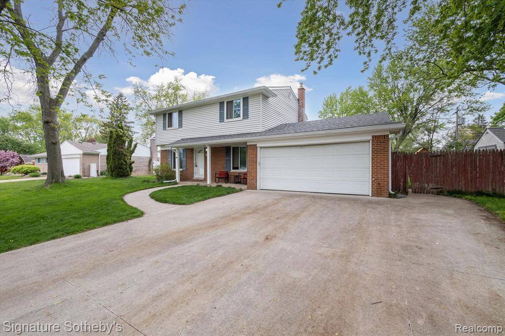 Novi, MI,23675 MAUDE LEA Street