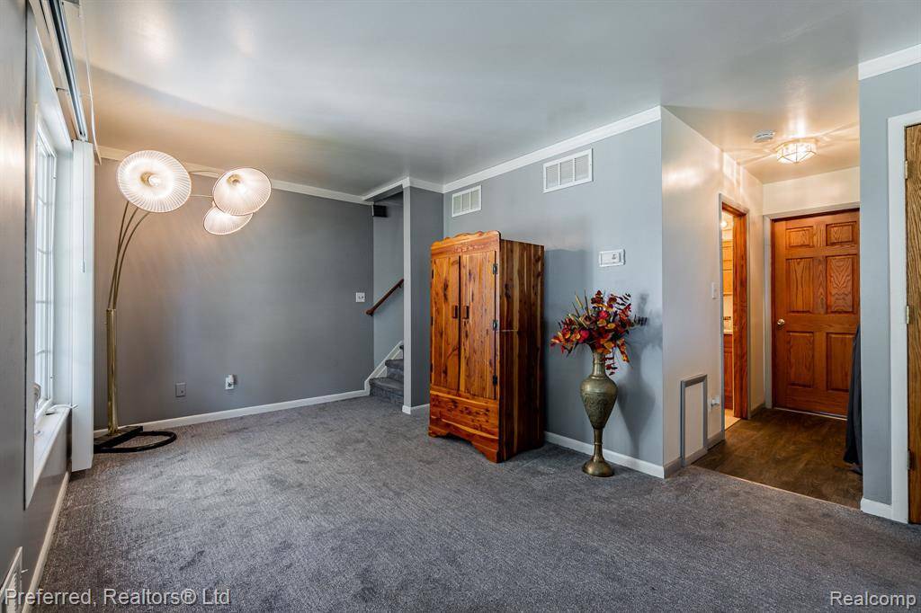 Livonia, MI 48150,12387 Cavell Street