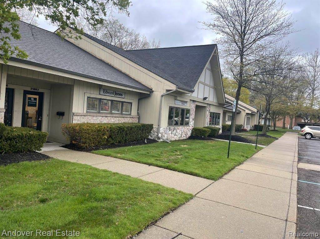Farmington, MI 48336,21894 FARMINGTON Road