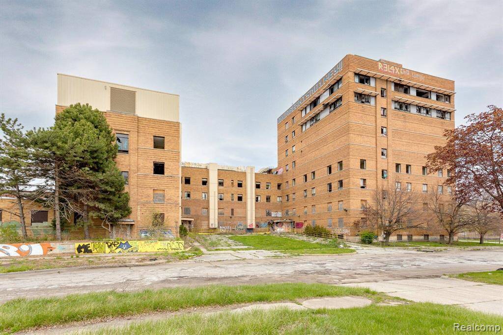 Highland Park, MI 48203,210 HIGHLAND Street