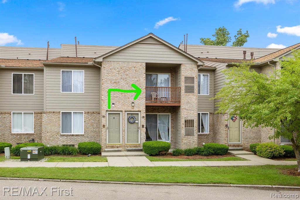 Farmington Hills, MI 48335,34780 W 8 MILE Road