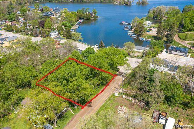 Leonard, MI 48367,1469 Milmine Street