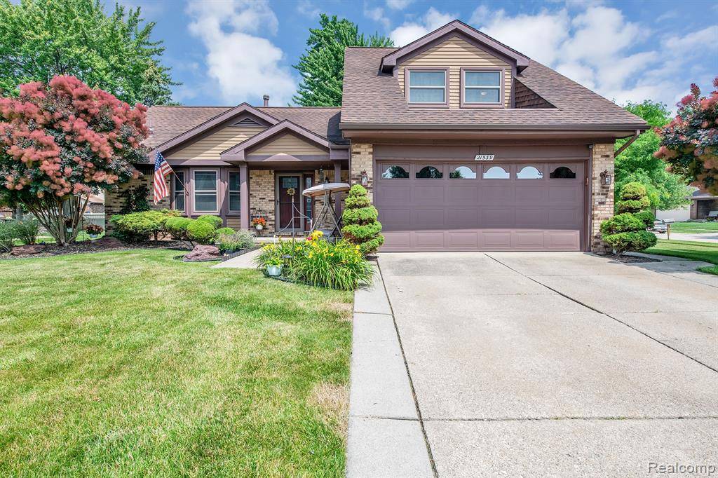 Woodhaven, MI 48183,21539 DEERFIELD Drive