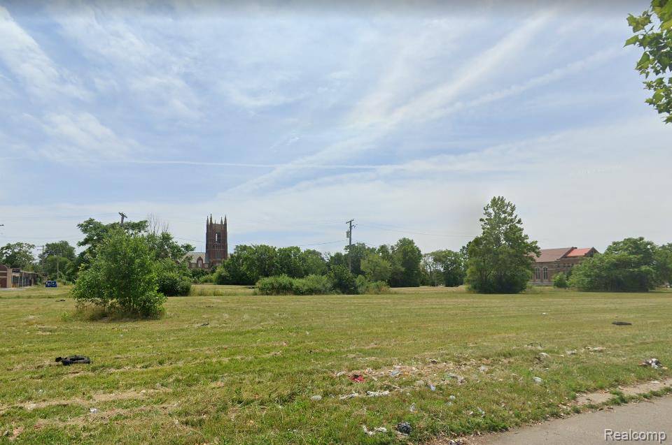 Detroit, MI 48206,2637 W BOSTON Boulevard