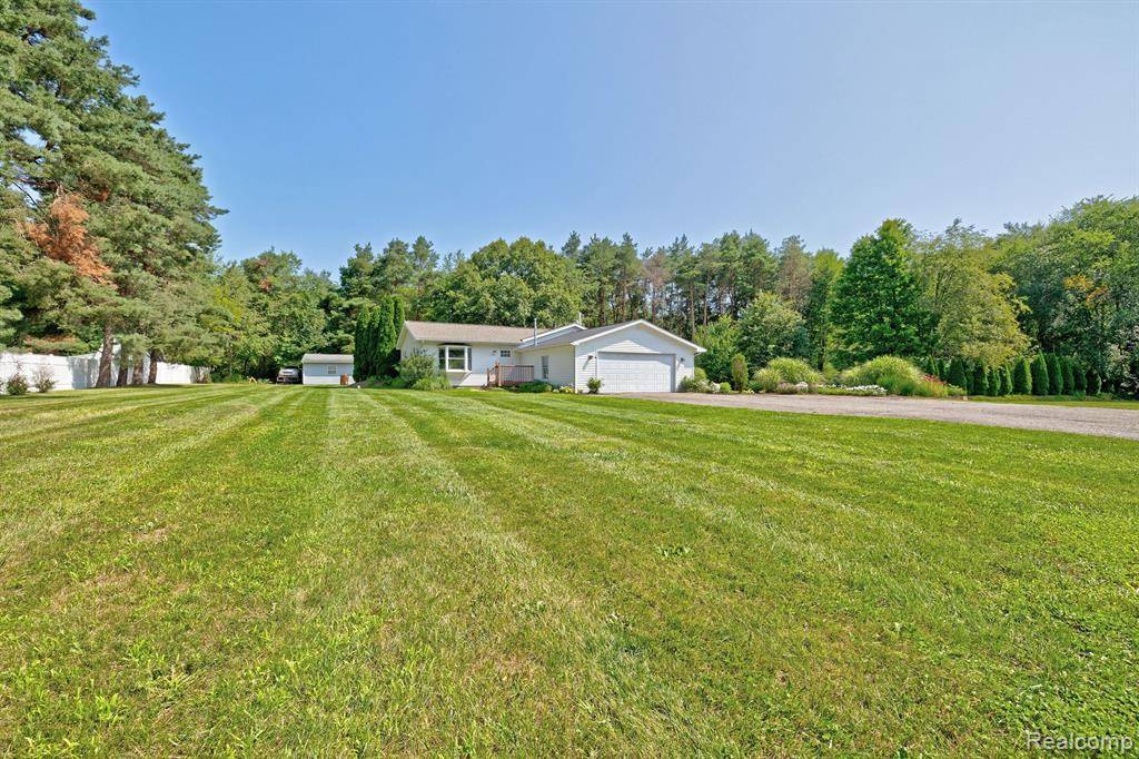 Clarkston, MI 48348,5098 WALDON Road