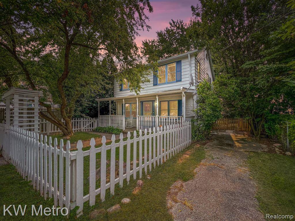Newport, MI 48166,7378 LAKESHORE Drive