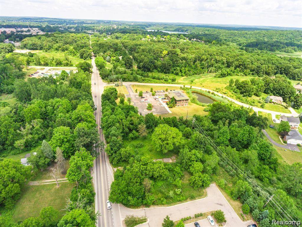 Milford, MI 48381,1646 N MILFORD Road
