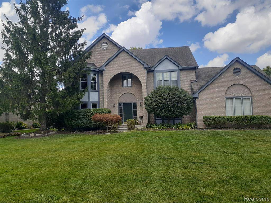 Farmington Hills, MI 48335,36914 KENMORE Drive