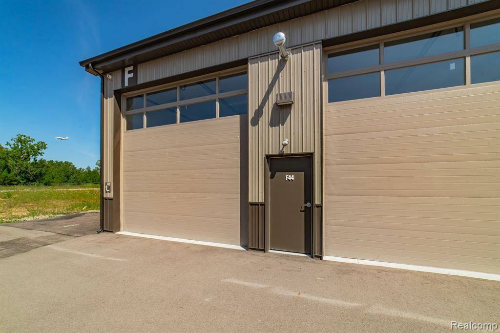 Waterford, MI 48327,1641 BALIAN Road