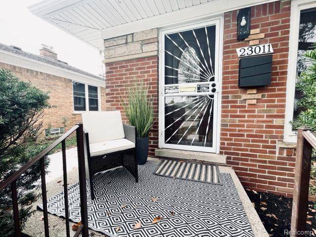 Oak Park, MI 48237,23011 SUSSEX Street