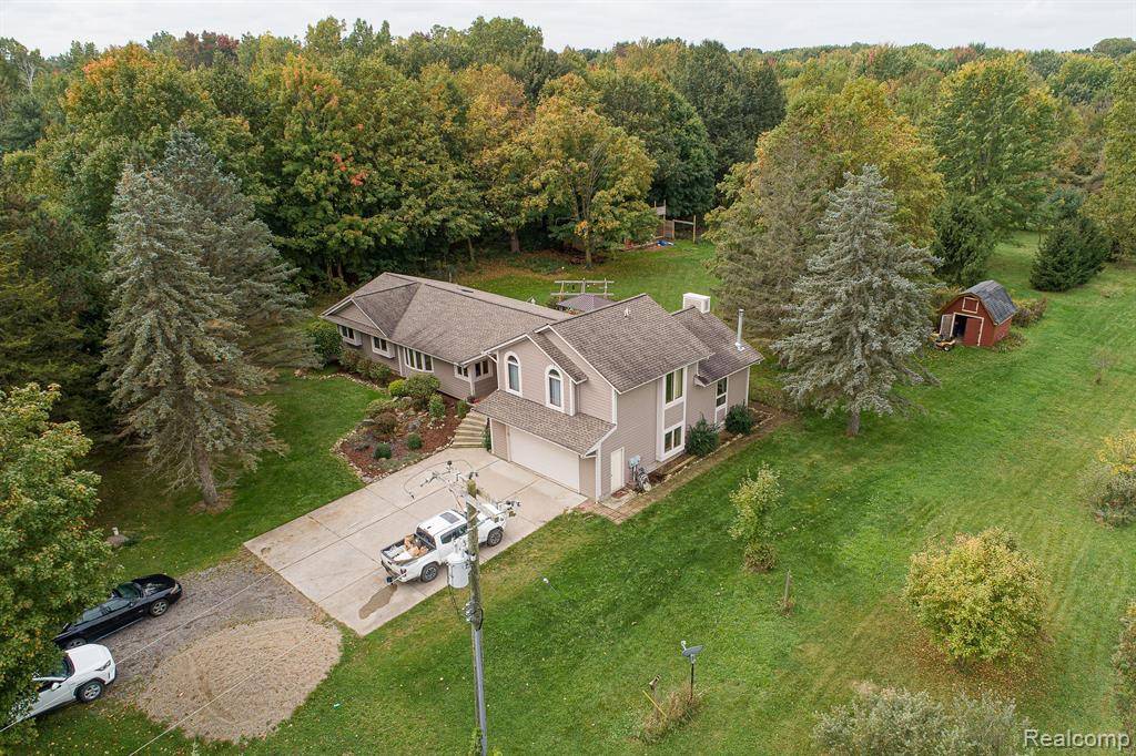 Columbiaville, MI 48421,3887 KLAM Road
