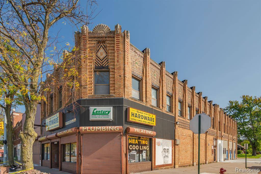 Detroit, MI 48215,14400 E JEFFERSON Avenue