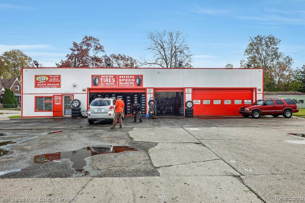 Detroit, MI 48224,16560 HARPER Avenue