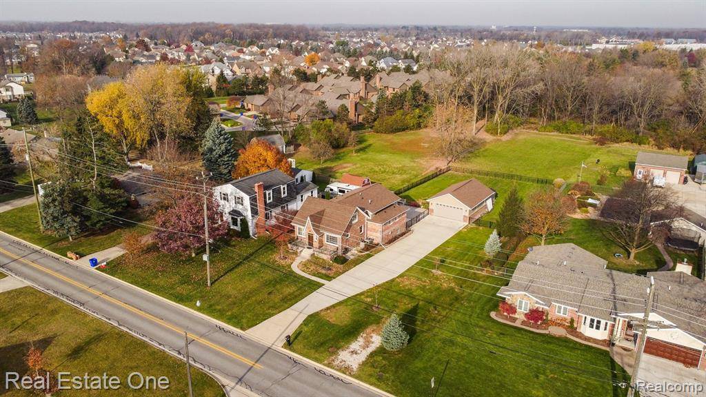 Fraser, MI 48026,33625 MULVEY