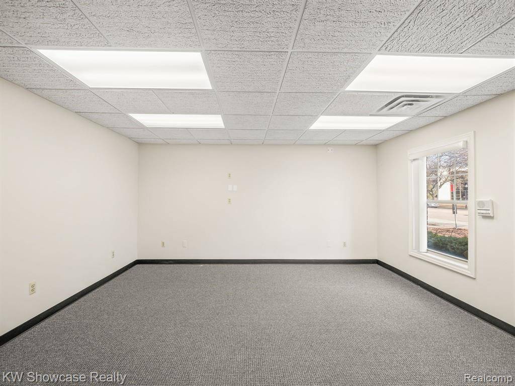 Wyandotte, MI 48192,1406 BIDDLE Avenue