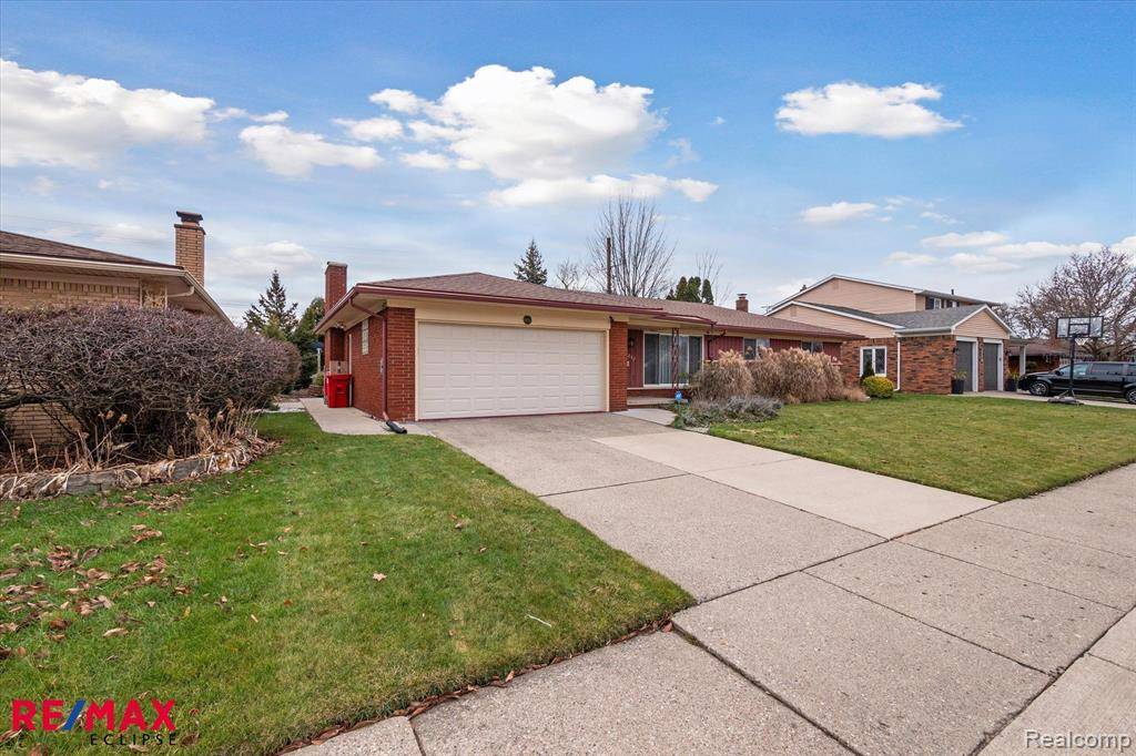 Roseville, MI 48066,19262 SHADOWOODS