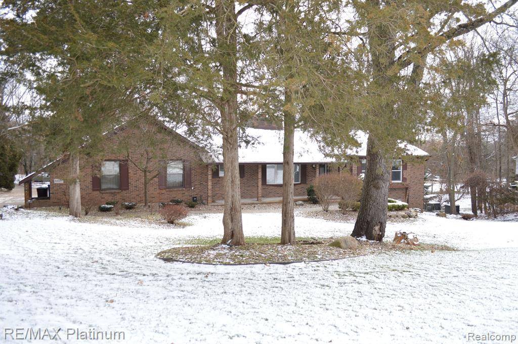 Brighton, MI 48116,5227 MILROY Lane