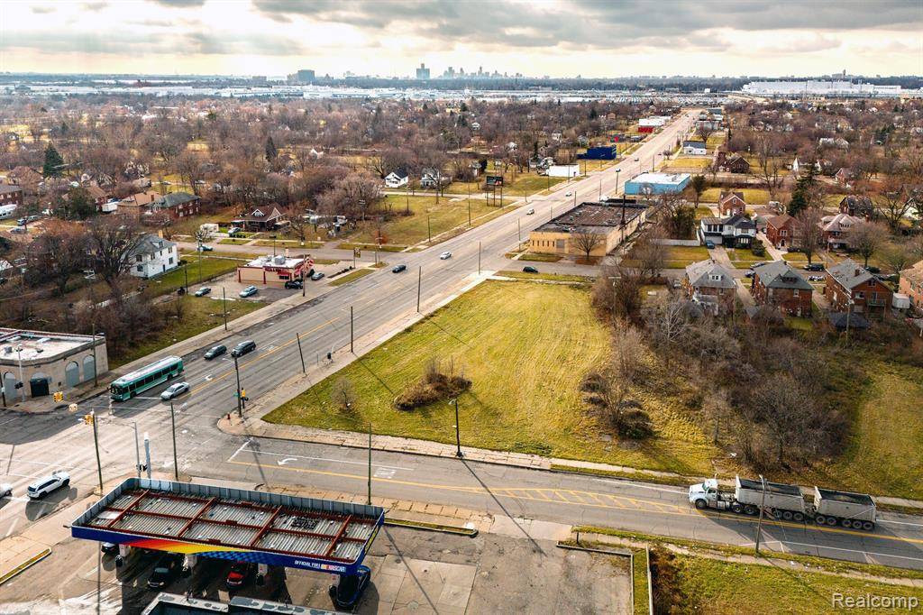 Detroit, MI 48215,14301 Mack Avenue