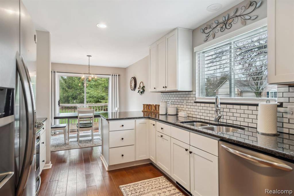 Brighton, MI 48116,517 Redmaple Lane