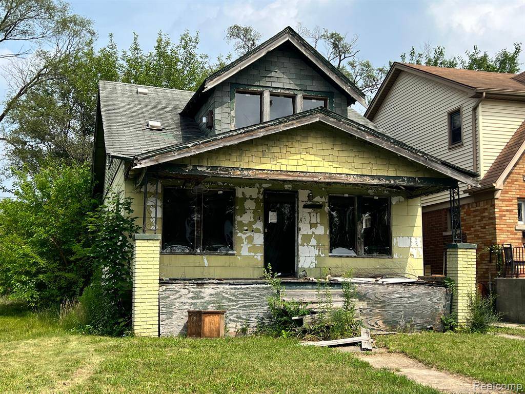 Detroit, MI 48238,15480 WOODINGHAM Drive