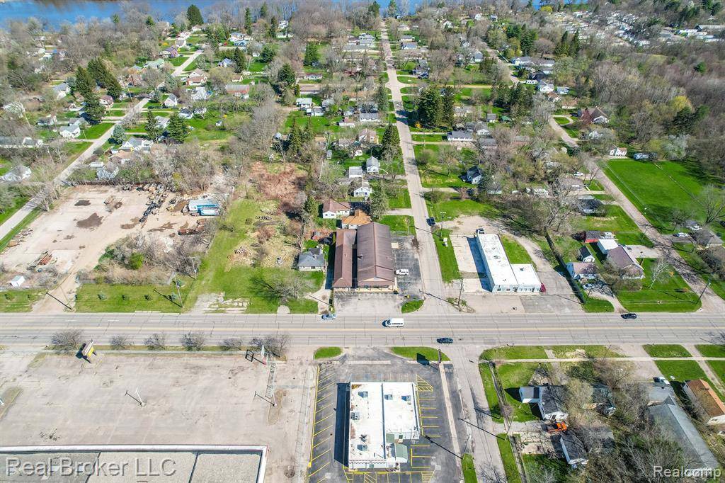 Flint, MI 48506,3347 RICHFIELD Road