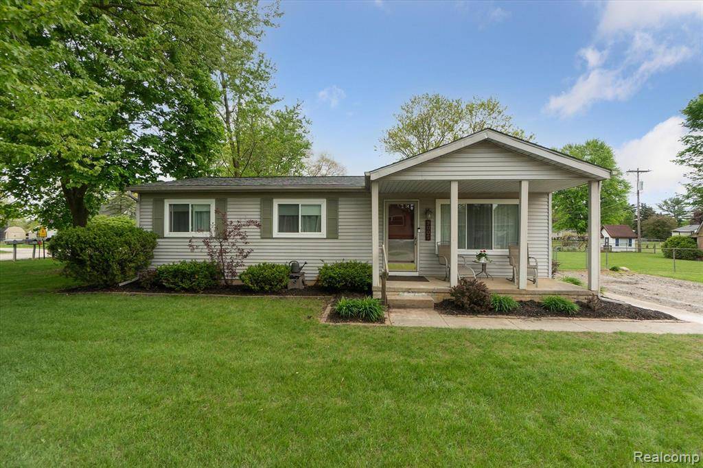 Pinckney, MI 48169,9005 BERNICE Drive