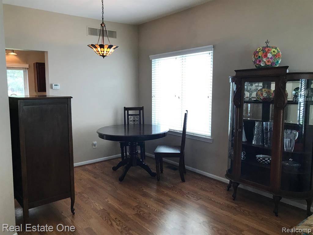 Westland, MI 48186,38233 PALMATEER Road