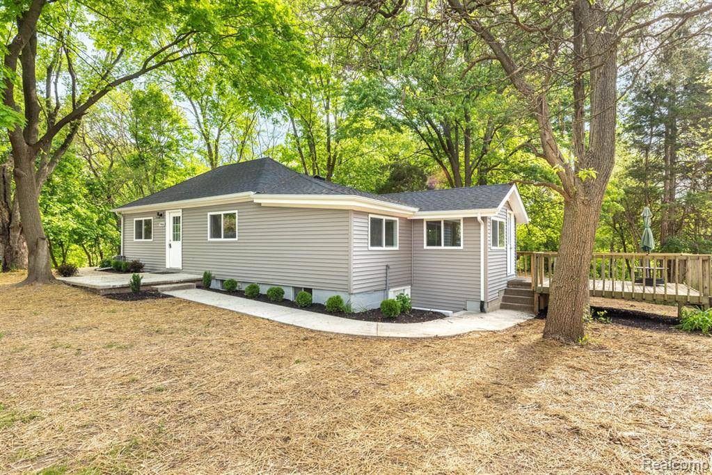 Brighton, MI 48116,7466 Longworth Drive