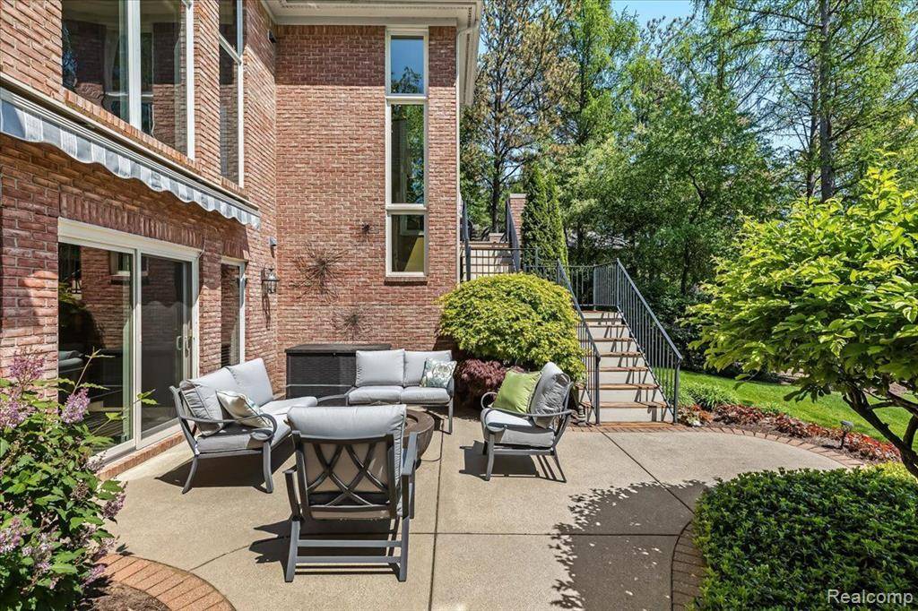Brighton, MI 48116,5278 ARBOR BAY Drive
