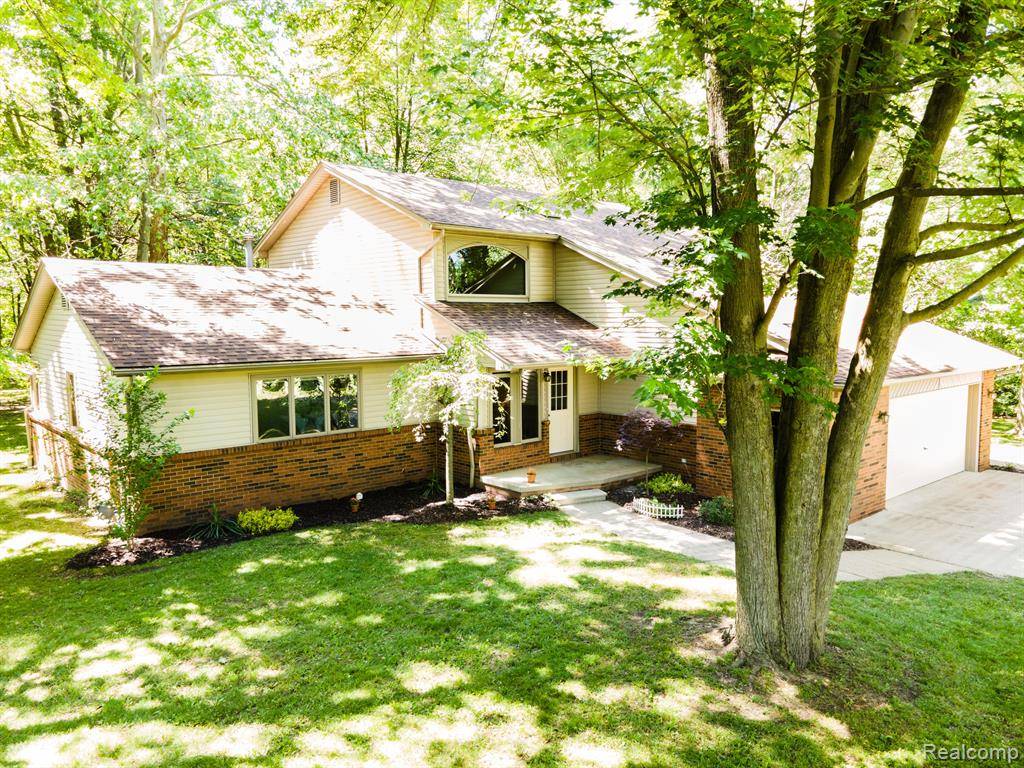 New Boston, MI 48164,20450 Wahrman Road