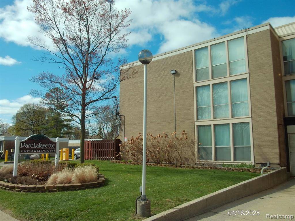 Detroit, MI 48207,1941 ORLEANS Street