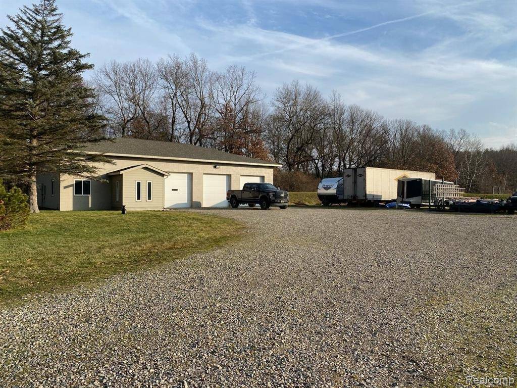 Davisburg, MI 48350,10075 DAVISBURG Road