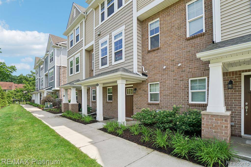 Brighton, MI 48116,625 Jenny Way