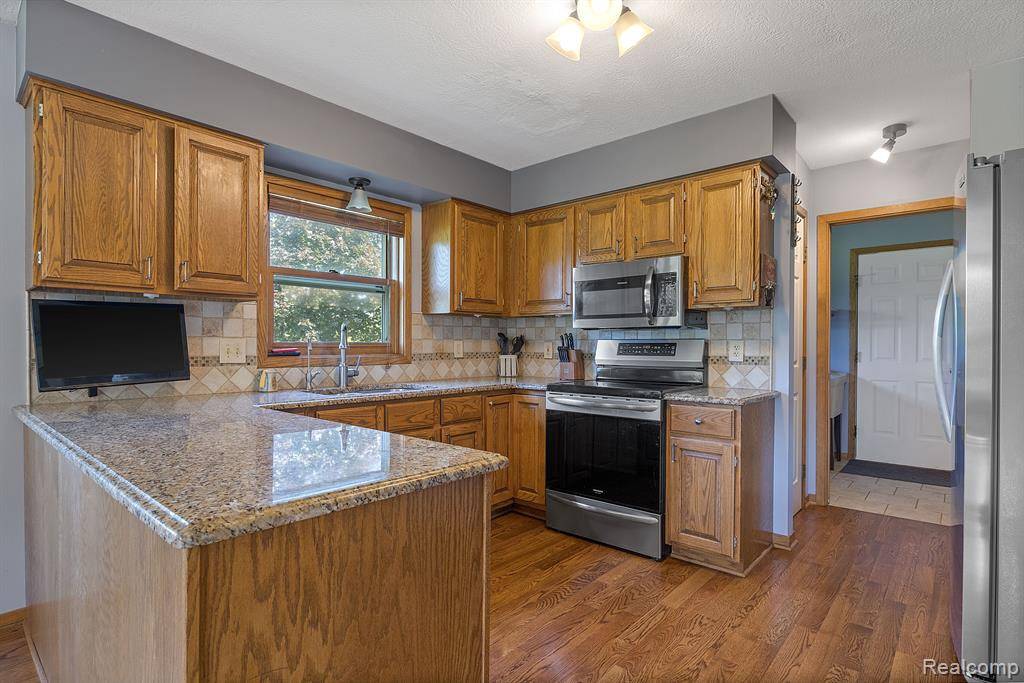 Ypsilanti, MI 48197,3904 HICKORY HOLLOW Drive