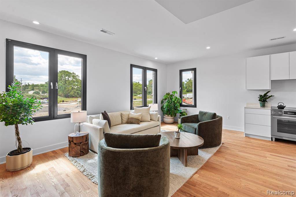 Ann Arbor, MI 48104,2245 Trillium Lane