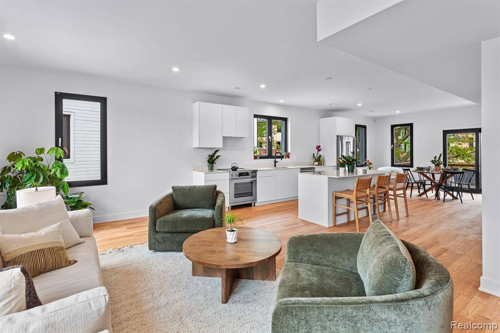 Ann Arbor, MI 48104,2245 Trillium Lane