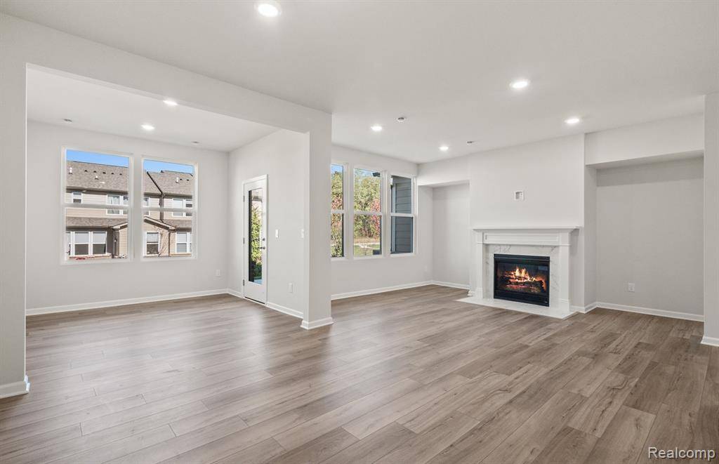 Walled Lake, MI 48390,1256 ADDISON Circle
