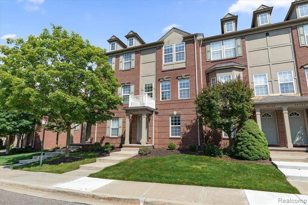 Novi, MI 48377,44764 GWINNETT Loop