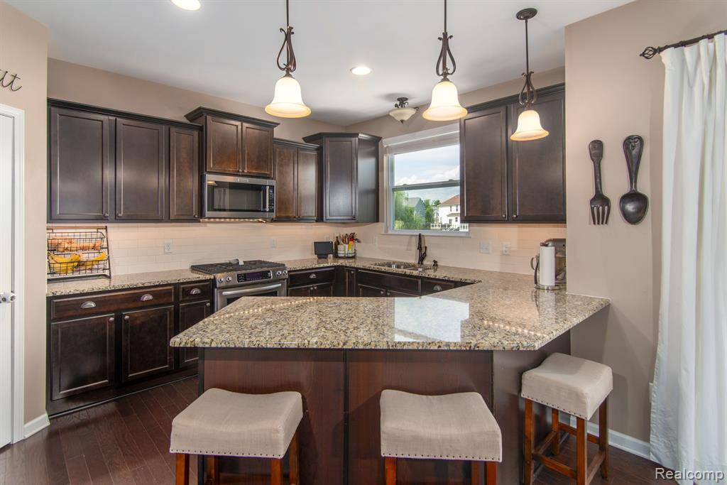 New Hudson, MI 48165,58096 SUNFLOWER S Circle