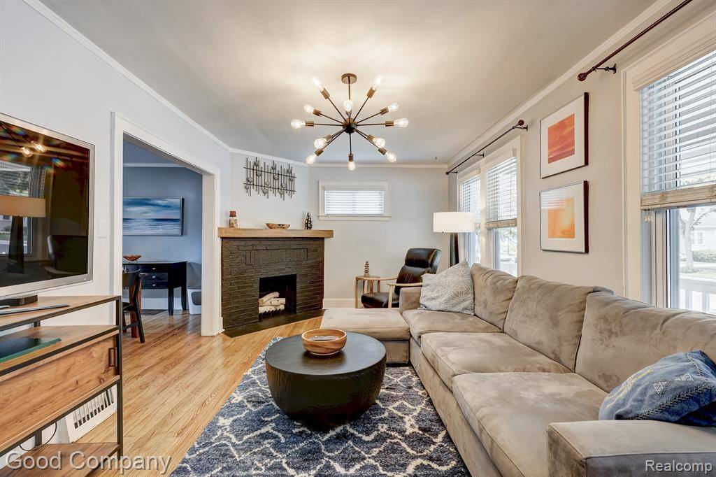 Pleasant Ridge, MI,66 SYLVAN Avenue