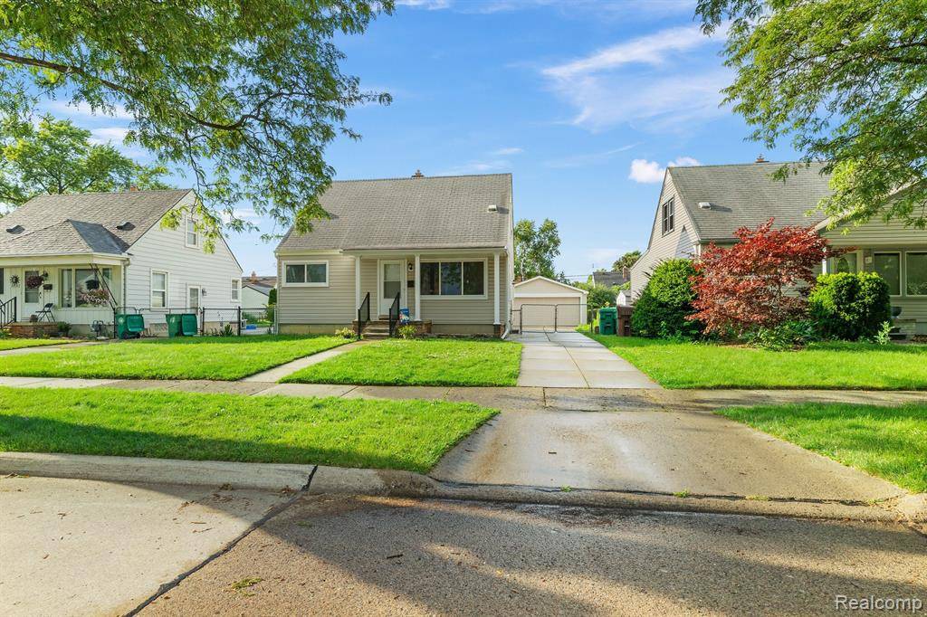 Garden City, MI,28648 BRIDGE Street