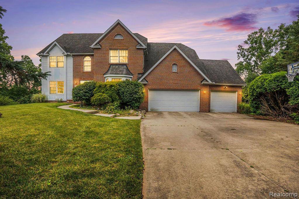 Ann Arbor, MI 48108,3592 GREAT FALLS Circle