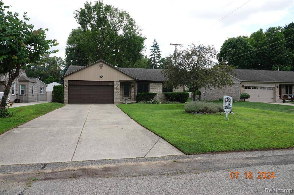 Livonia, MI 48150,34225 ORANGELAWN Street