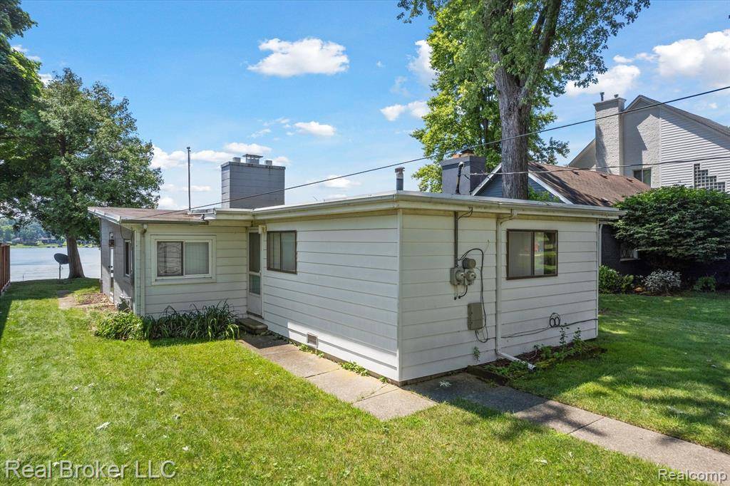 West Bloomfield, MI 48324,5149 LATIMER Street